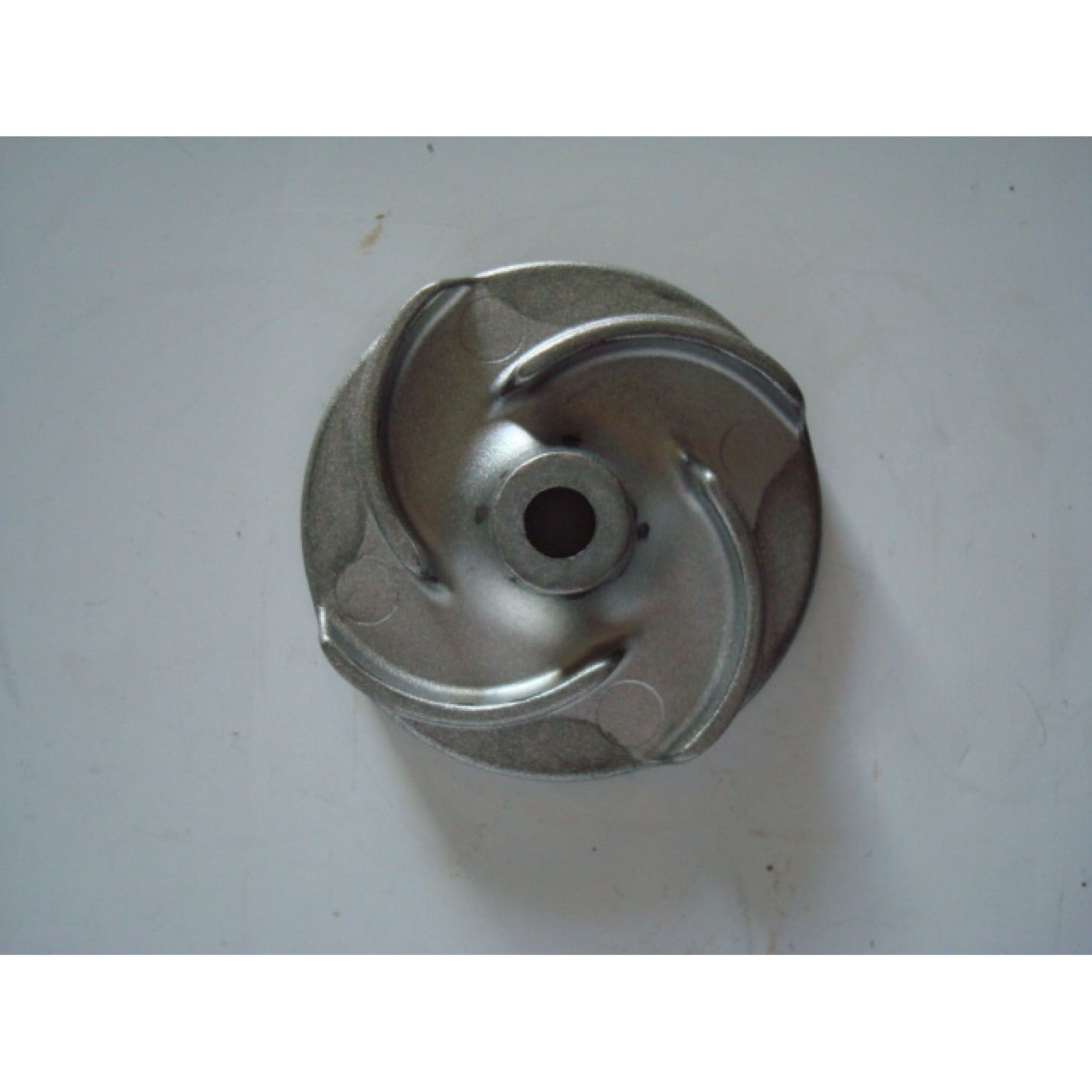 GIRANTE POMPA ACQUA IAME KF SOST.44900      CAS.02